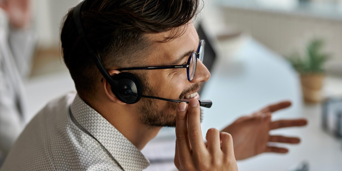 Managed print provider offering quick and effective customer support over headset.